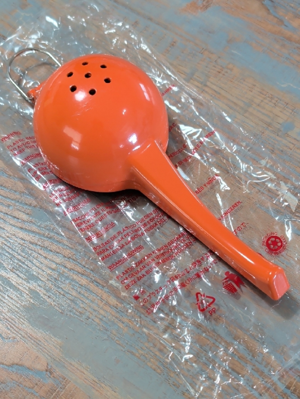 Bright Orange Handheld Citrus Juicer โ NWT | Manual Press Juicer for Fresh Juice - Picture 6 of 7